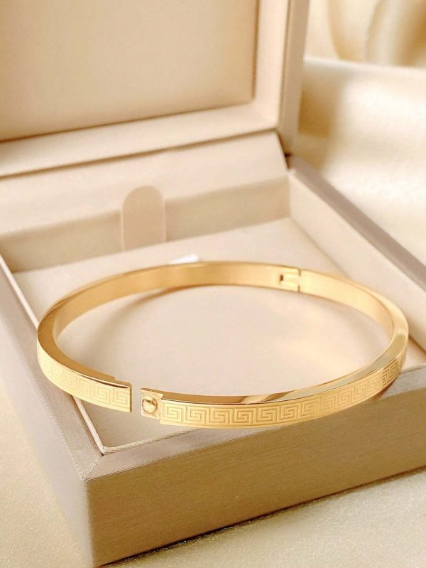 Elegant Textured Stainless Steel Bangle